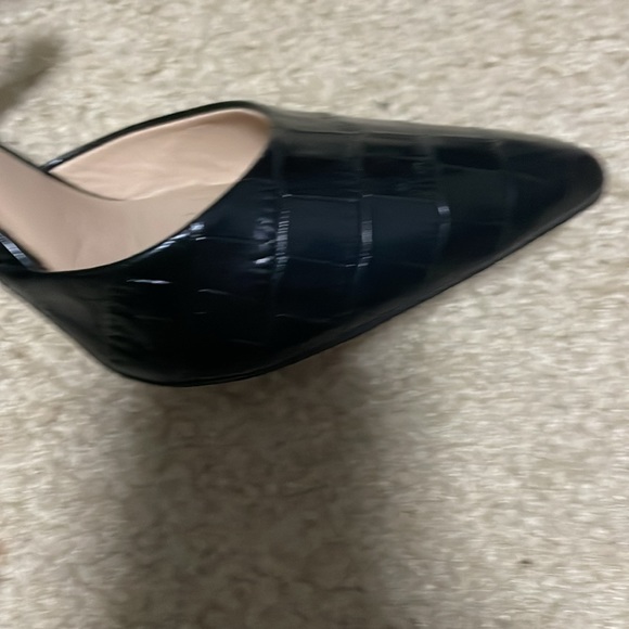 Worn only once. In excellent condition - Picture 4 of 4